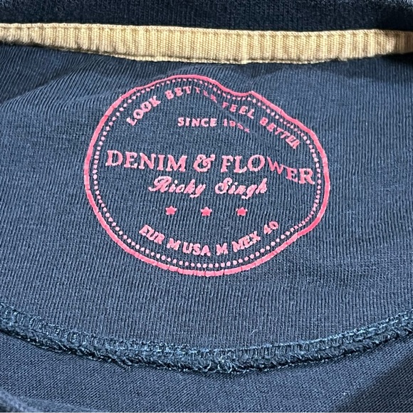 Men’s Navy Tee - Pink Flamingos - Picture 2 of 3